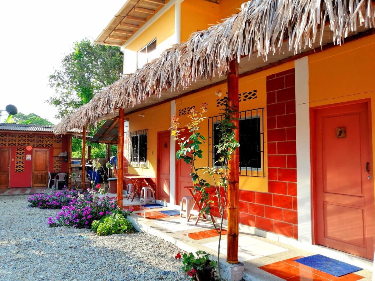 ホテル La Casa De Lili Olón エクステリア 写真